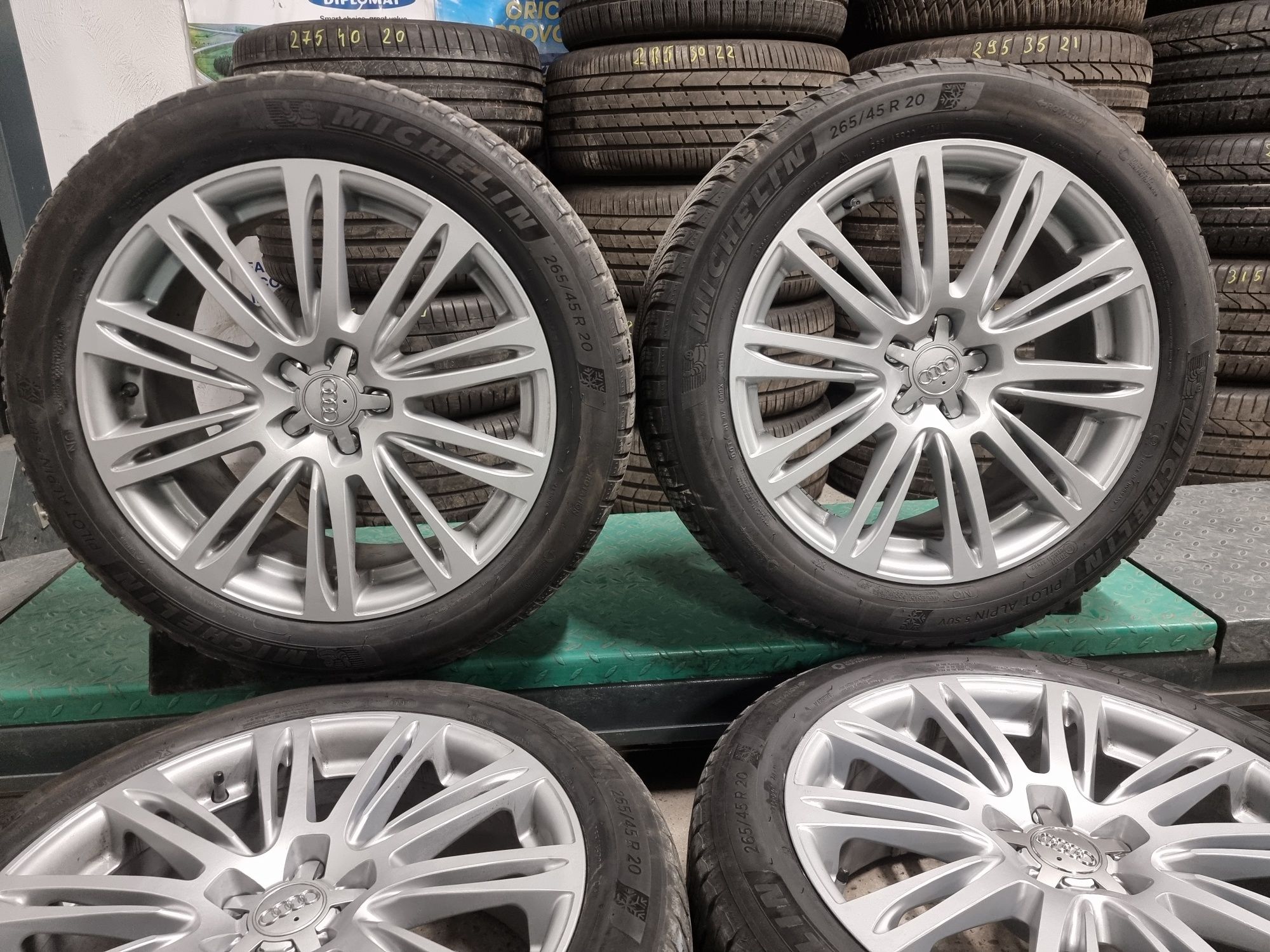 Jante audi A8 R20 echipate cu anvelope de iarna Michelin 265 45 20