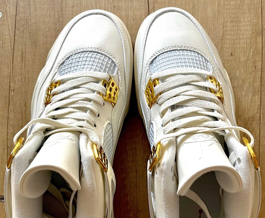 Air Jordan 4 "Metallic Gold" - 44 EU