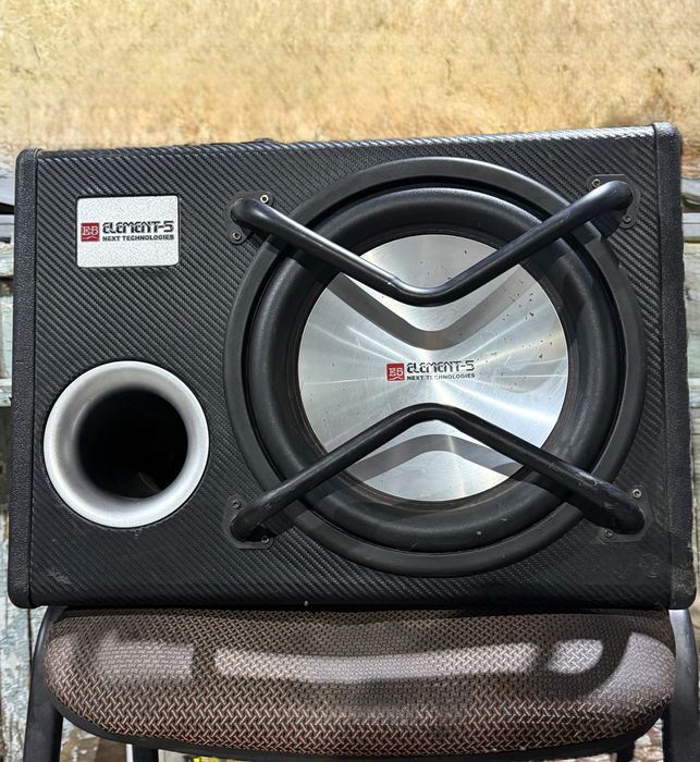 Продаю активный сабвуфер + магнитола (планшет с рамкой)!