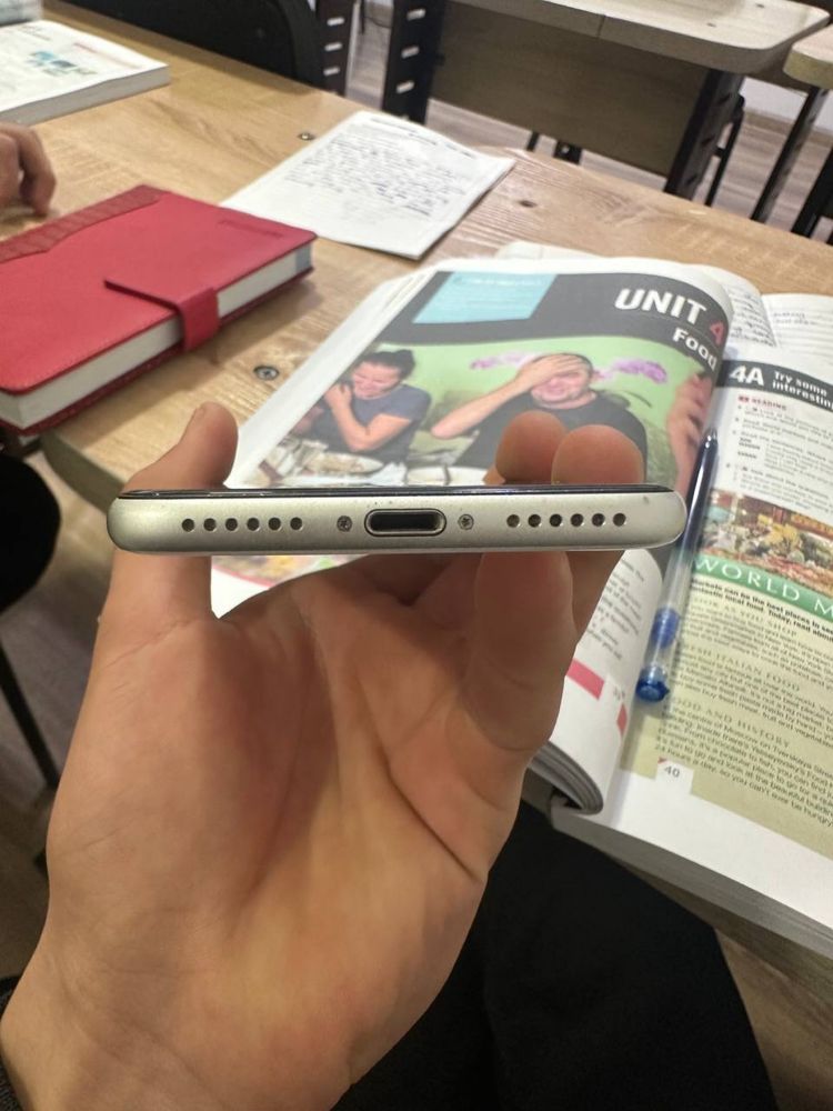 iPhone SE 2 2020