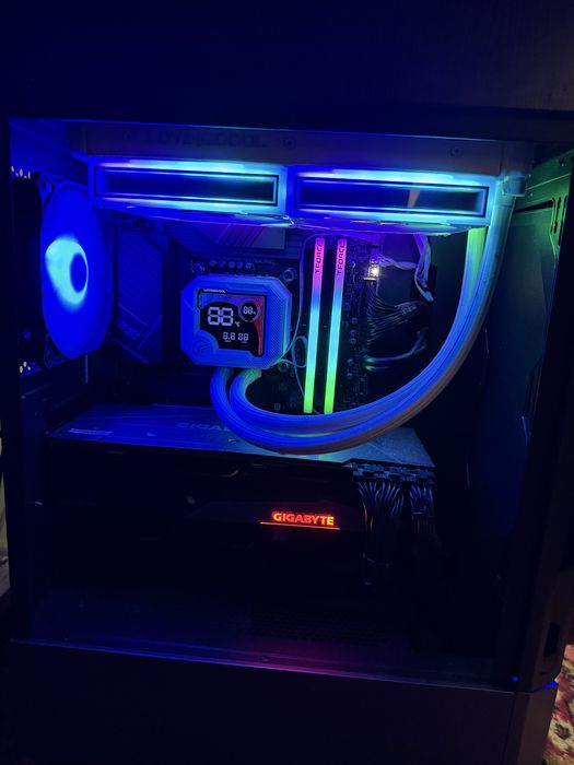 Продаю мощный игровой кейс