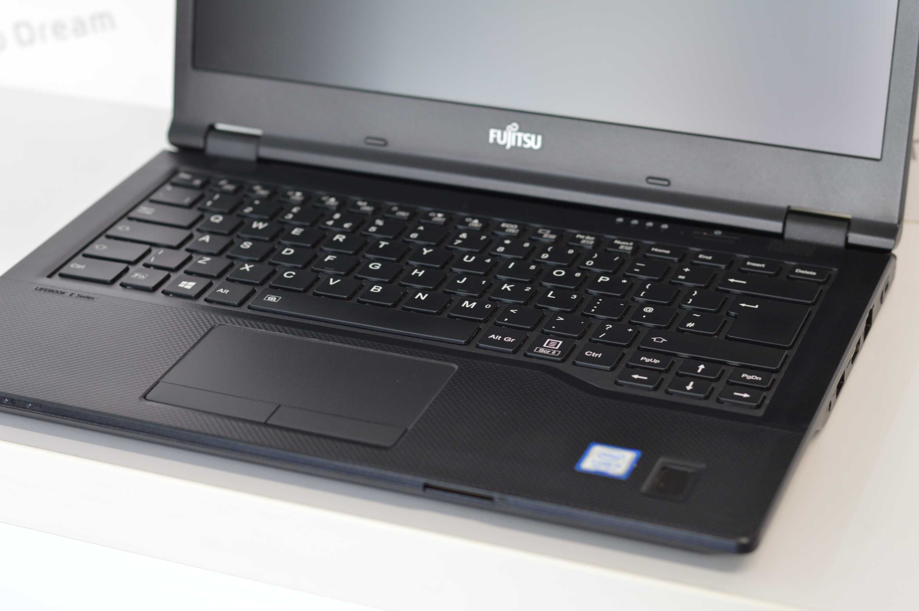 Fujitsu LifeBook Е549 - Intel Core i5-8265U / 8GB RAM DDR4 / 256GB SSD