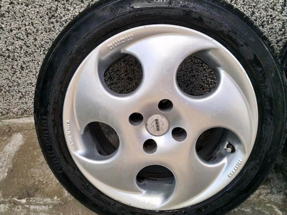 Джанти MOMO с летни гуми 15ки