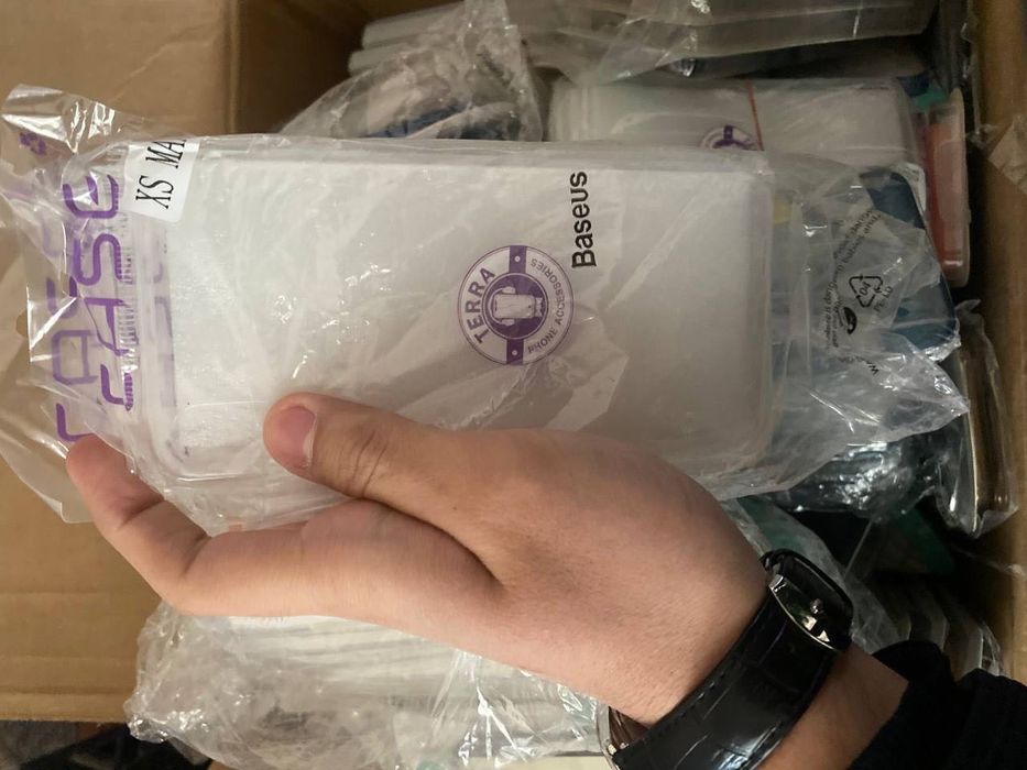 iPhone uchun chexollar