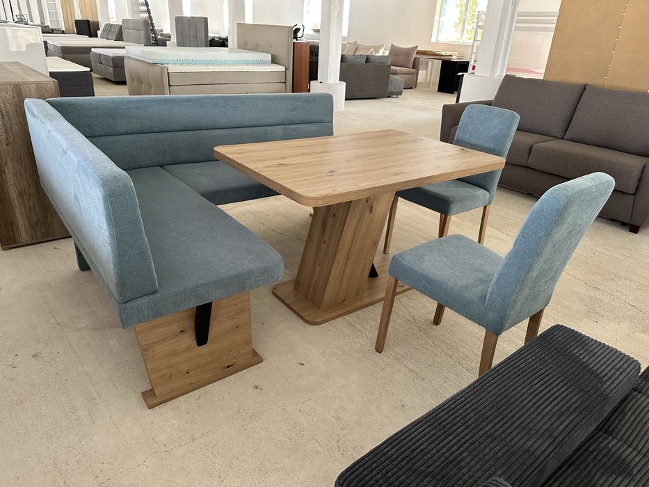 Coltar de bucatarie + masa + 2 scaune