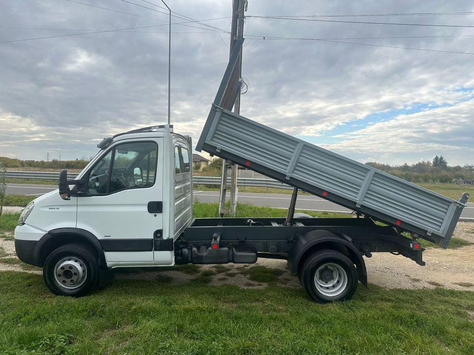 De vânzare Iveco 65C15, basculabila pe 3 părți