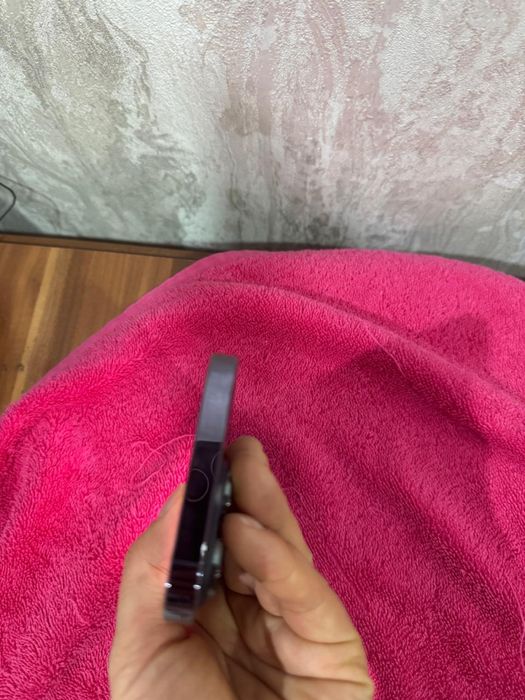 АЙФОН 14 про. В отличном состоянии. Фиолетовый.