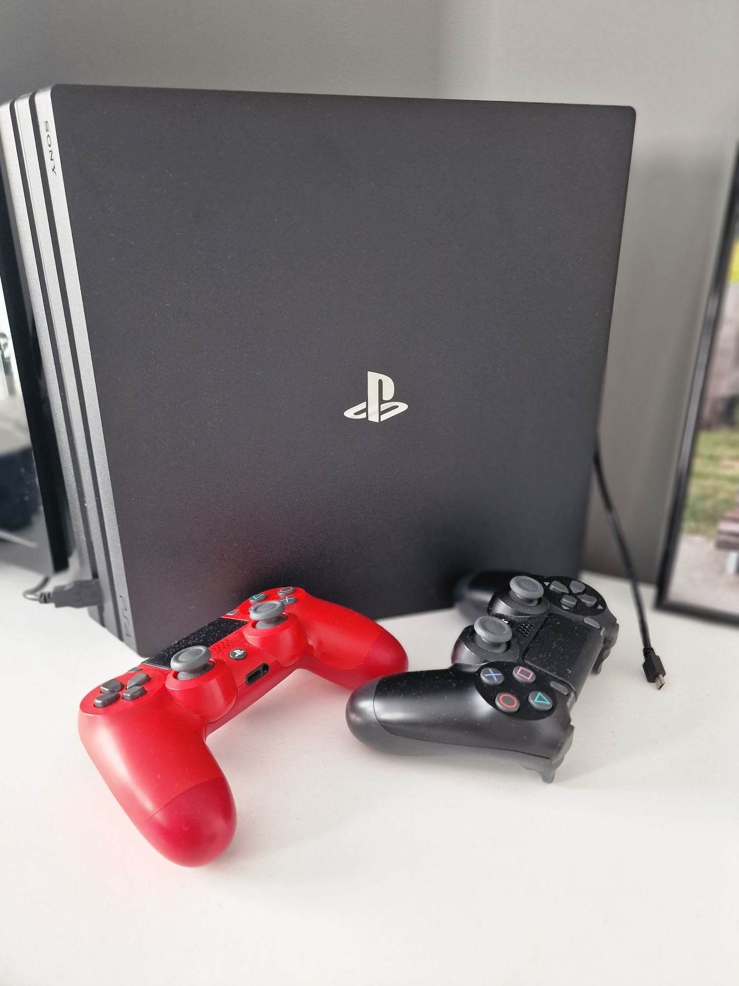 Playstation 4 pro 1 Tb