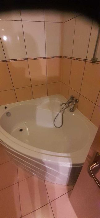 Apartament 3 camere, 76 mp utili + 2 balcoane, loc de parcare, mobilat