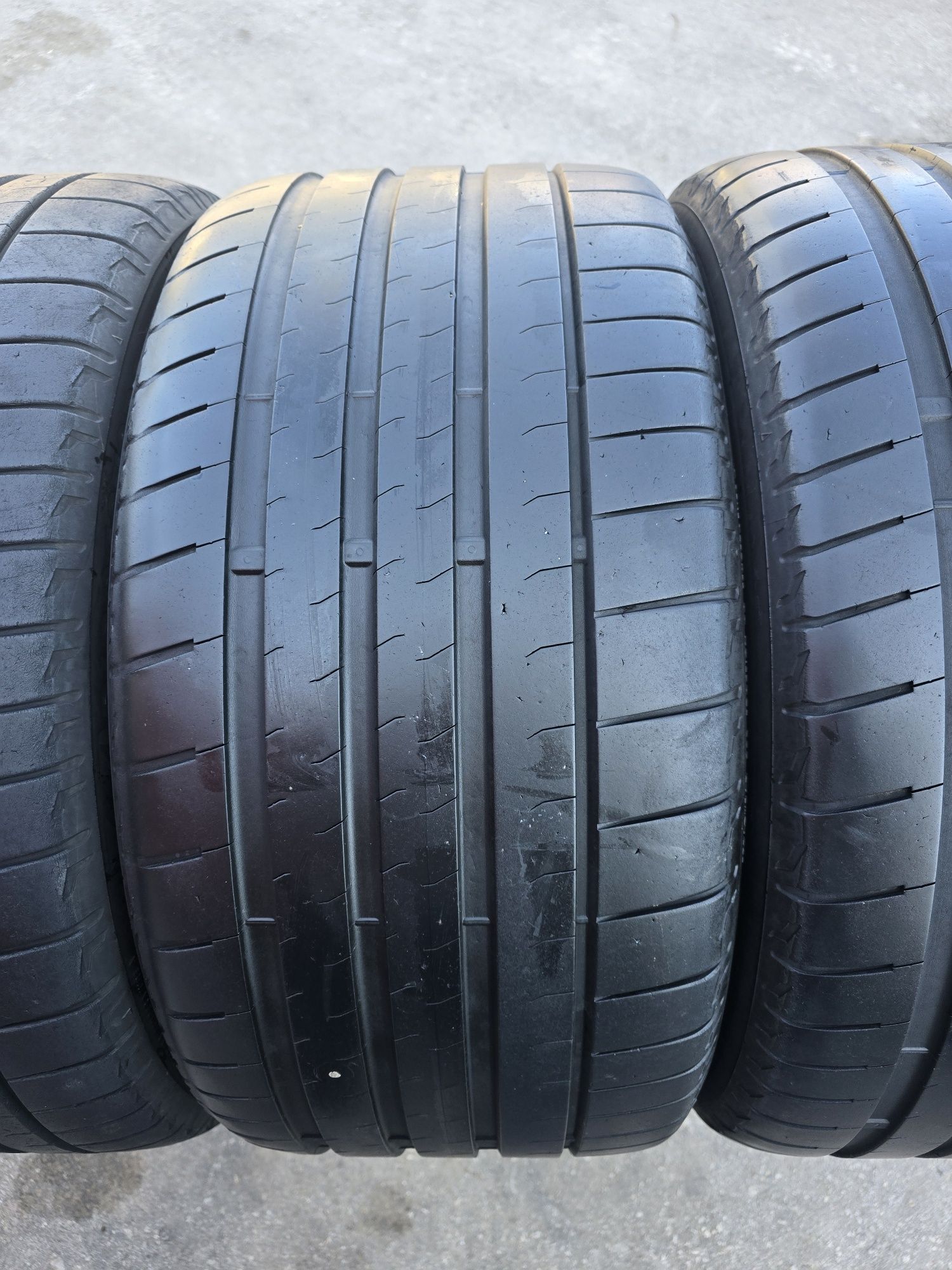 Летни гуми 245 40 19 и 275 35 19 спорт пакет Bridgestone