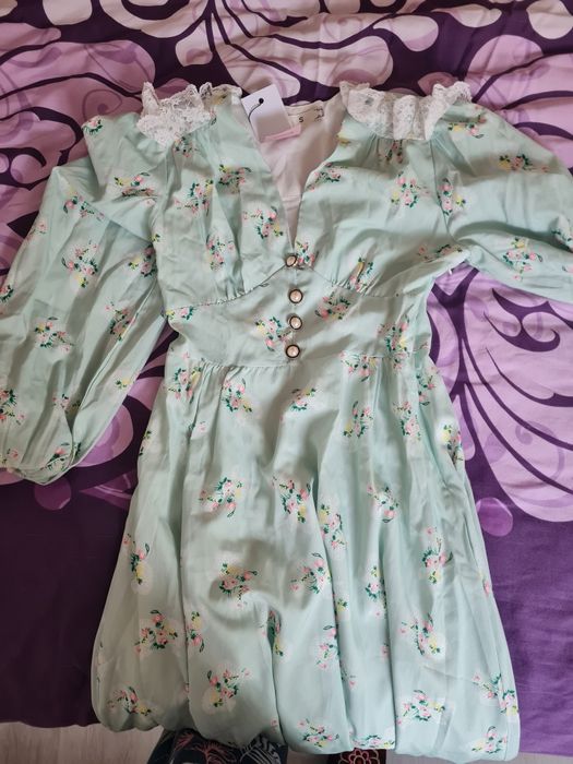 Платье легкое красивое