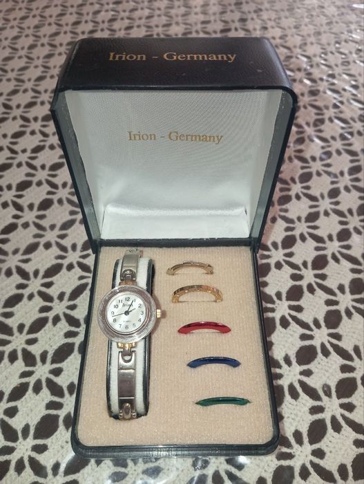 Часы наручные...