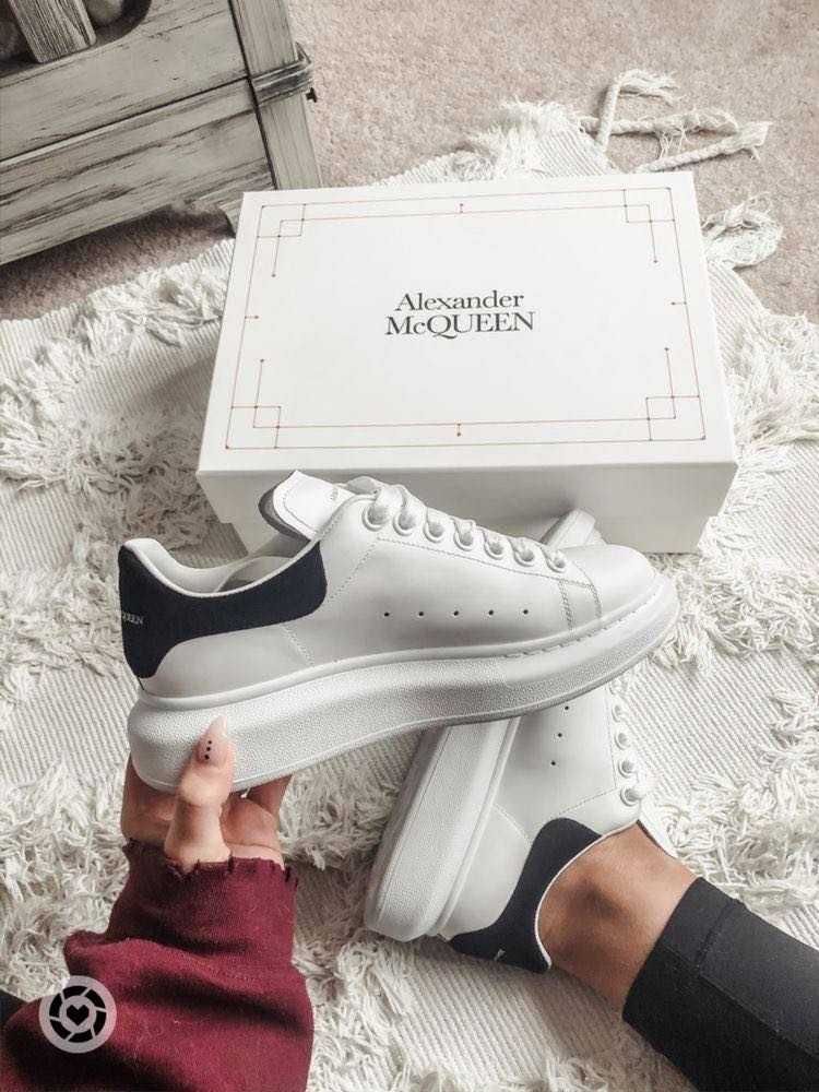 Adidasi Sneakersi Alexander McQueen Dama si Barbati