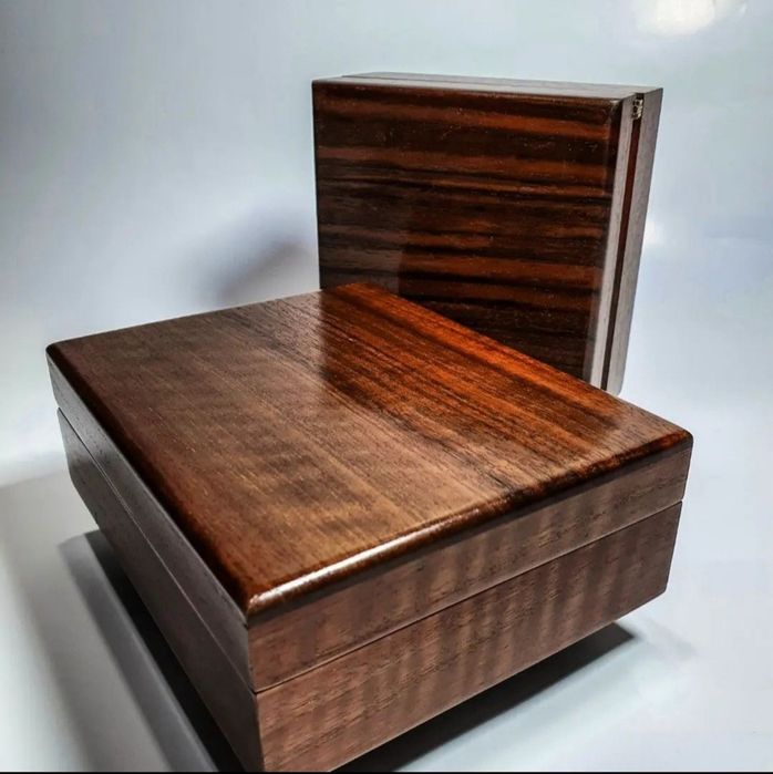 Premium futlyari na zakaz visokaya kachestva