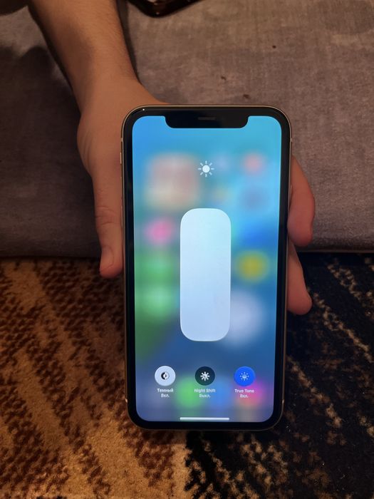 iPhone 11  128гб