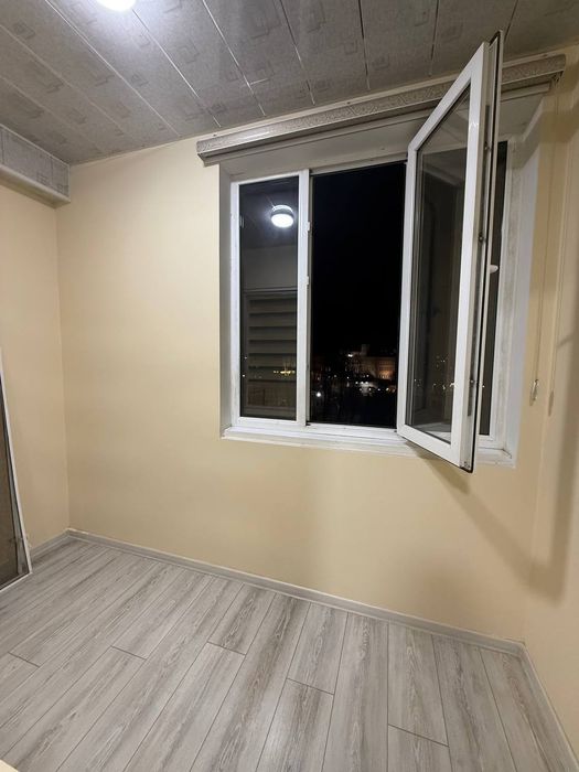 Продаётся 1*2 комнатная квартира Юнусабад 7 квартал 45 кв.м