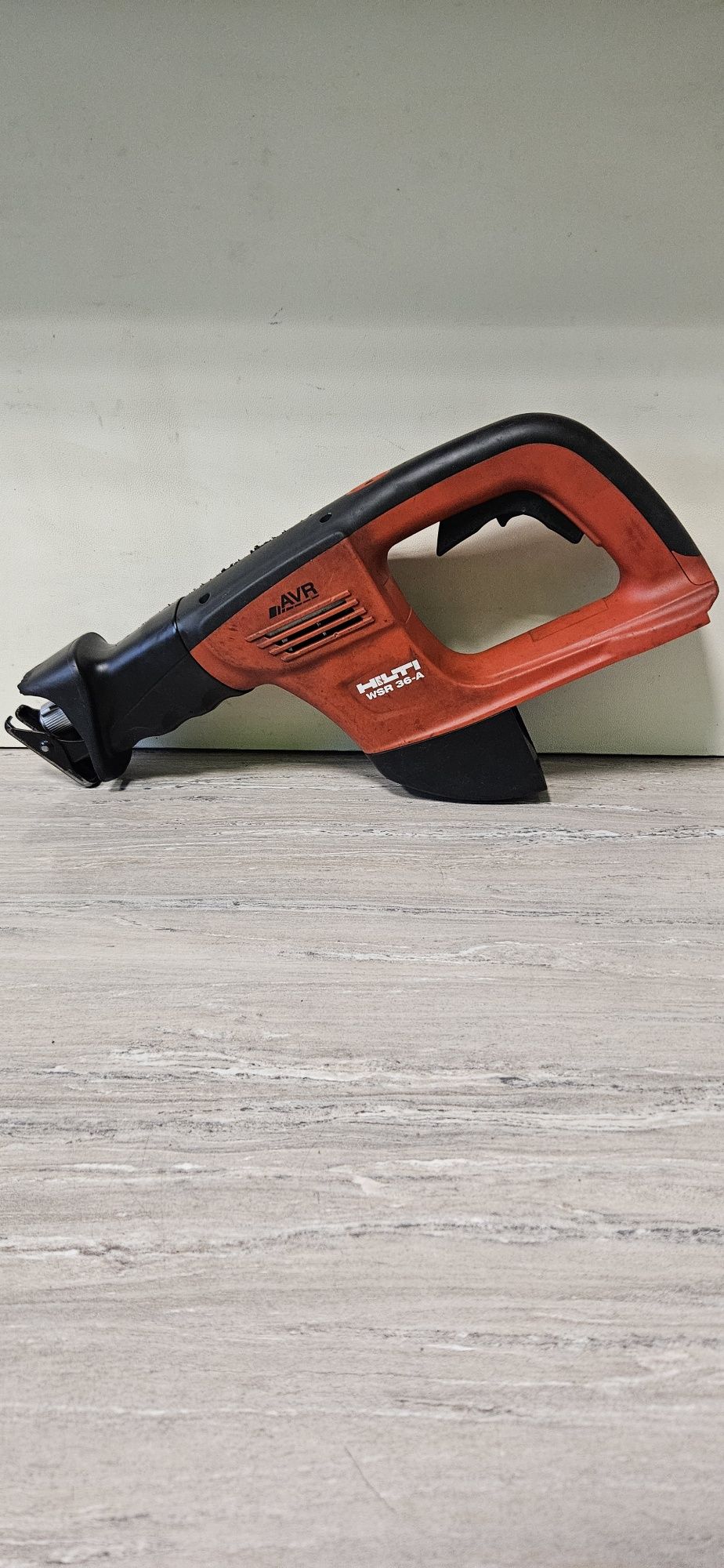 HILTI Акумулаторен Саблен Трион WSR36-A 36V.AVR