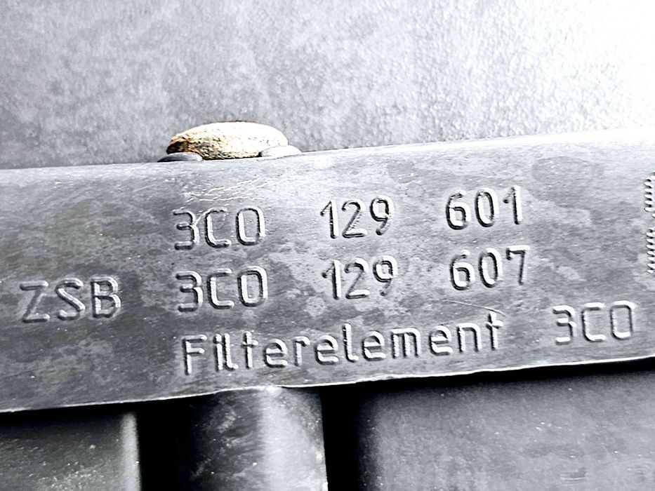 Carcasa filtru aer  Volkswagen Golf 6 (5K1) [Fabr 2009-2013] 3C0129601