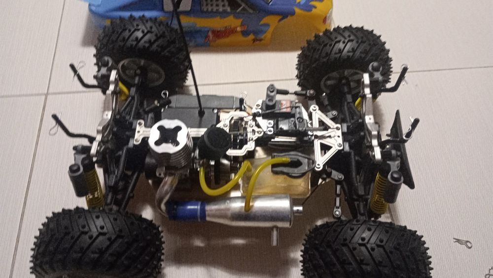 Automodel Thunder Tiger 1/10 rc