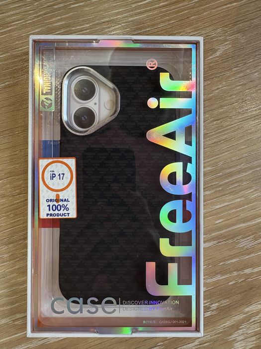 Каброновый чехол на 17 айфон