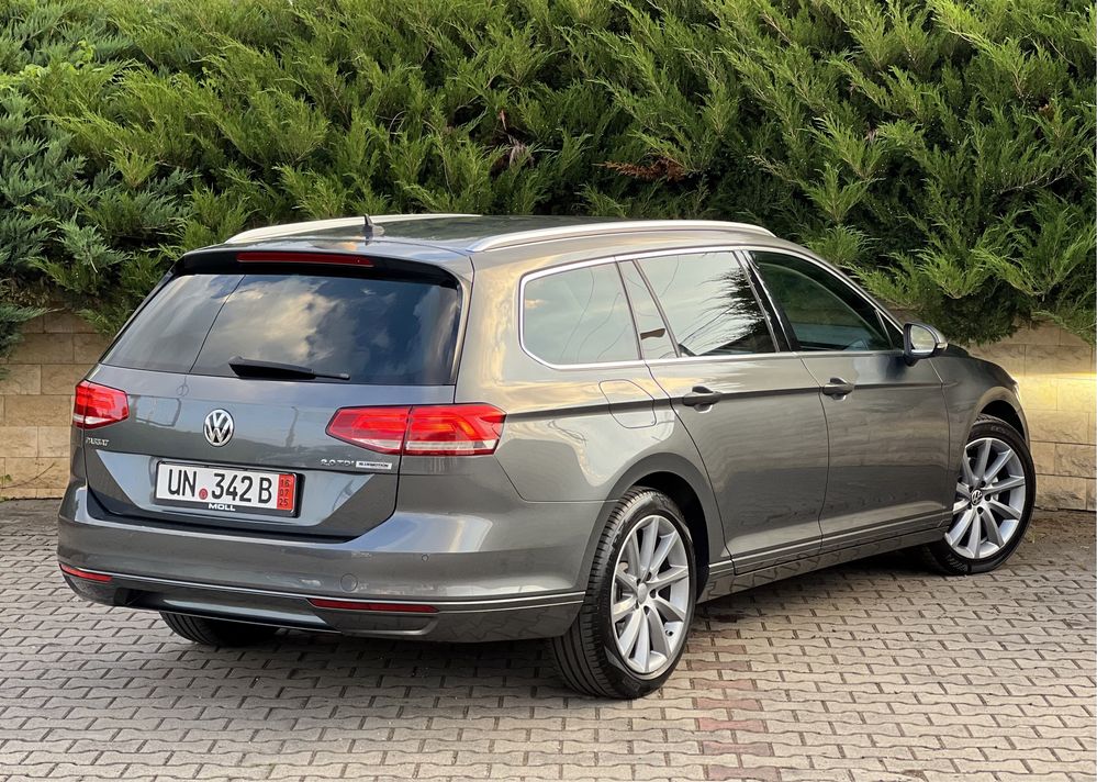 Volkswagen Passat Highline AUTOMAT MatrixLED Camera Carlig Remorcare