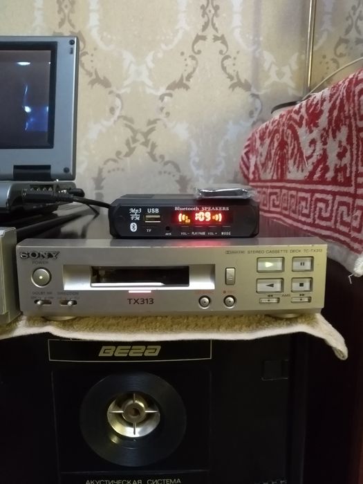Колонки. Усилитель Вега. Приставка SONY-TX313. МП3. DVD. Наушники.