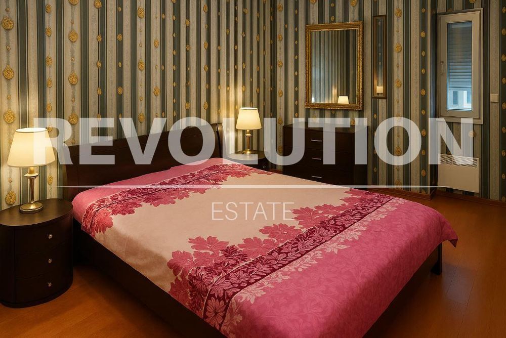 Дава се под наем Четиристаен апартамент в Варна, Център - 110 кв.м за 750 € - Снимка #3