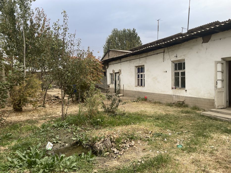 Nazarbekda yer hisobida sotiladi srochna