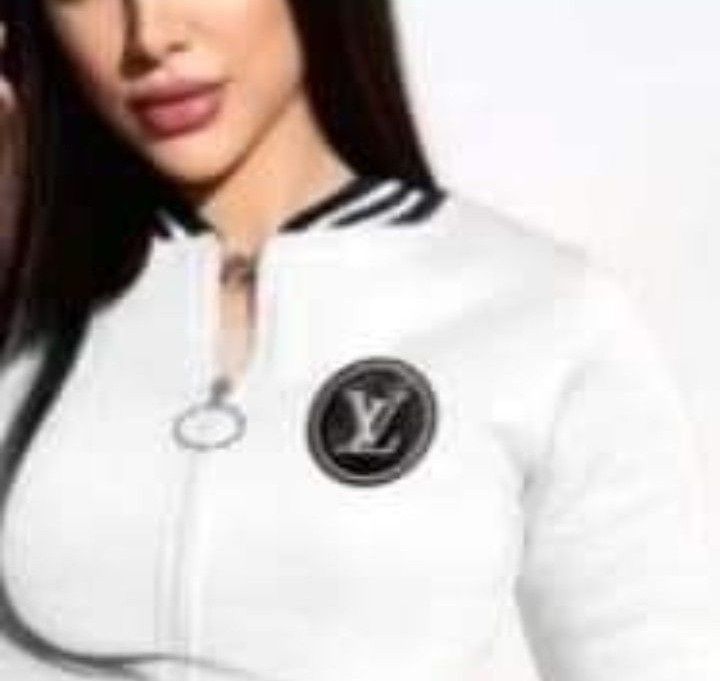 Treninguri dama super model/bumbac/logo brodat,saculet, etichetă