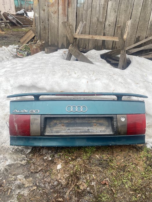 Крышка багажника ауди б4