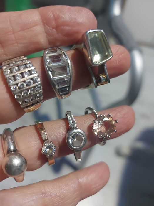 Сребърни пръстени  и обеци