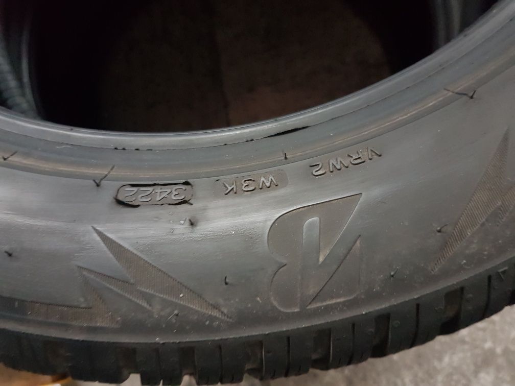 Bridgestone 245/50 R19 105V M+S iarnă