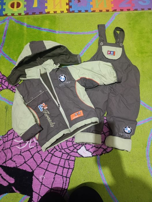 Продается комбинезон с курткой 92 см