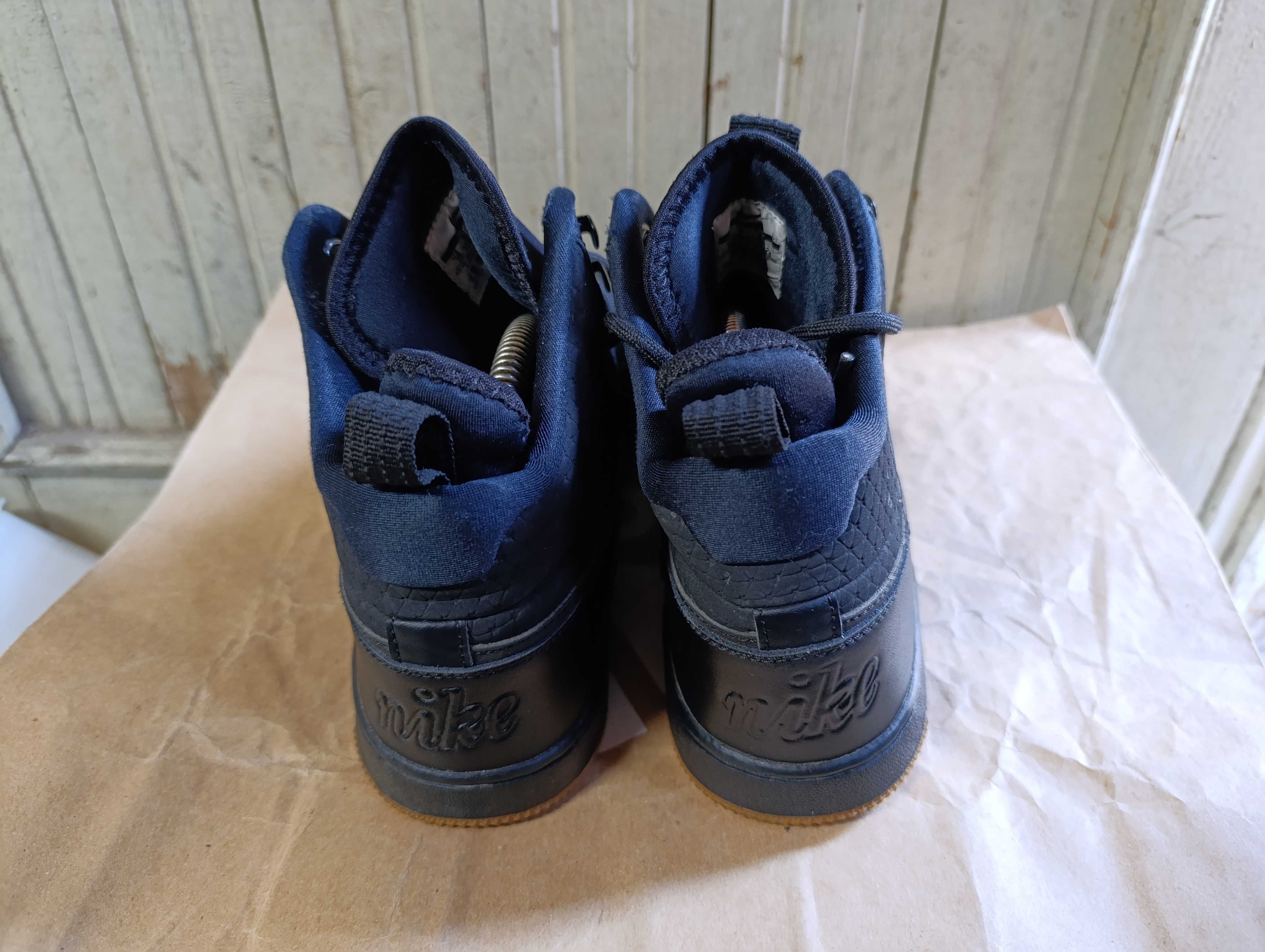''Nike Ebernon Mid WINTER''оригинални зимни маратонки 44 номер