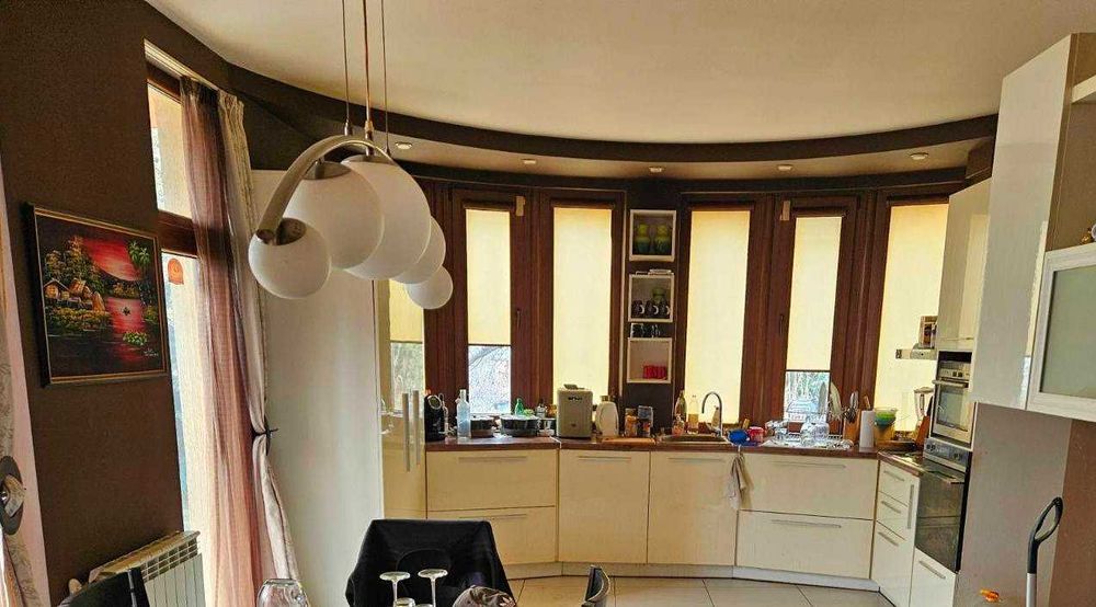 Продава се Къща в Варна, м-т Кочмар - 360 кв.м за 1553 €/кв.м - Снимка #6