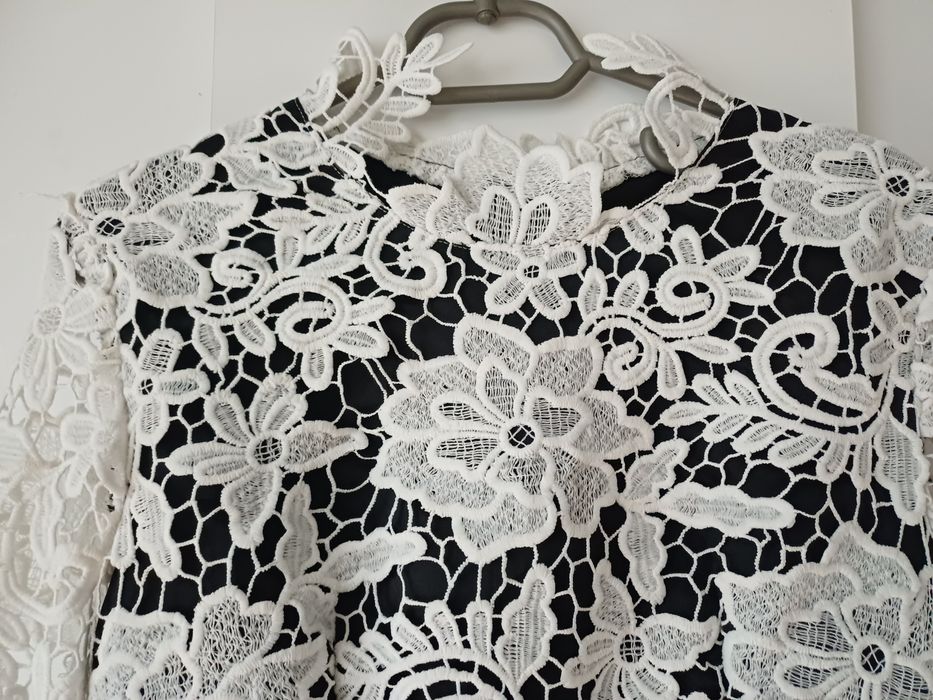 Красиви евтини рокли xs/s zara 15 лв