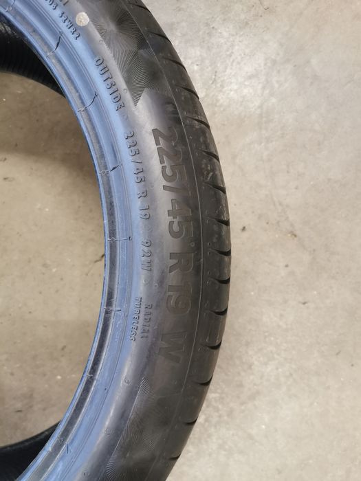 225 45 19 Continental Premium Contact 6 SSR