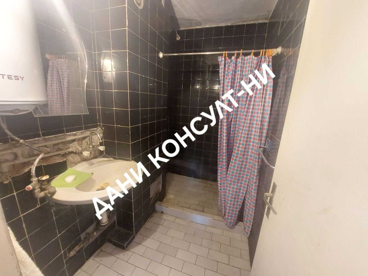 Продава се Тристаен апартамент в Велико Търново, Акация - 77 кв.м за 793 €/кв.м - Снимка #17