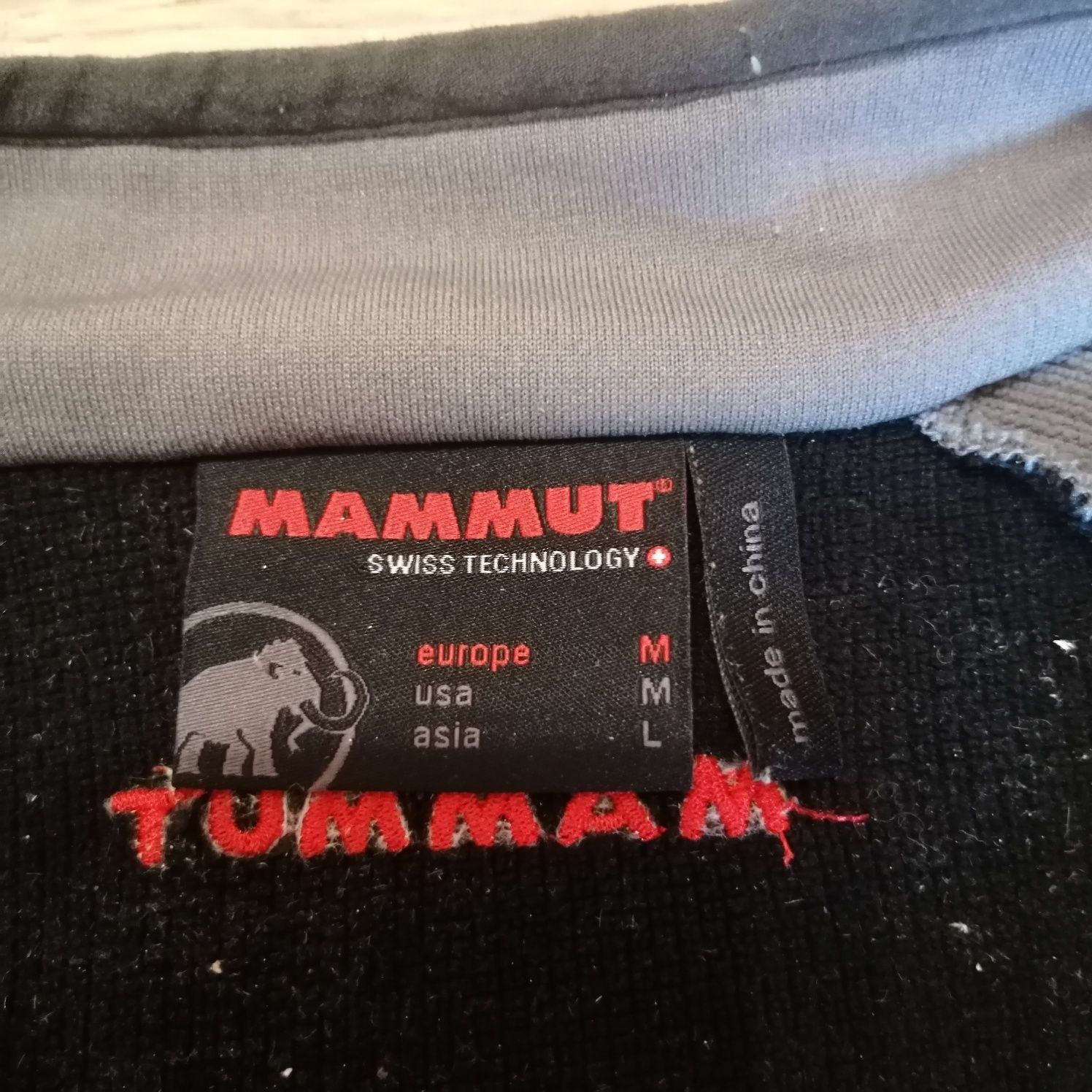Дамска спортна тениска Mammut Размер M