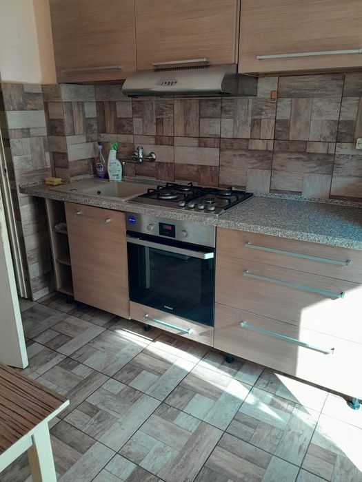 PF închiriez apartament 2 camere decomandate zona calea Dumbravii -Sir