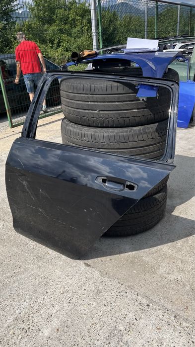 2 броя задна лява и 3 брой задна дясна врата VW Golf 7 комби 2012-