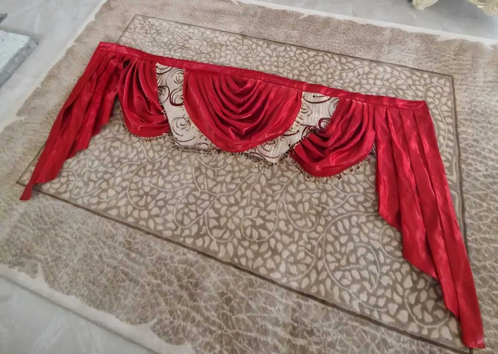 Draperie ornament