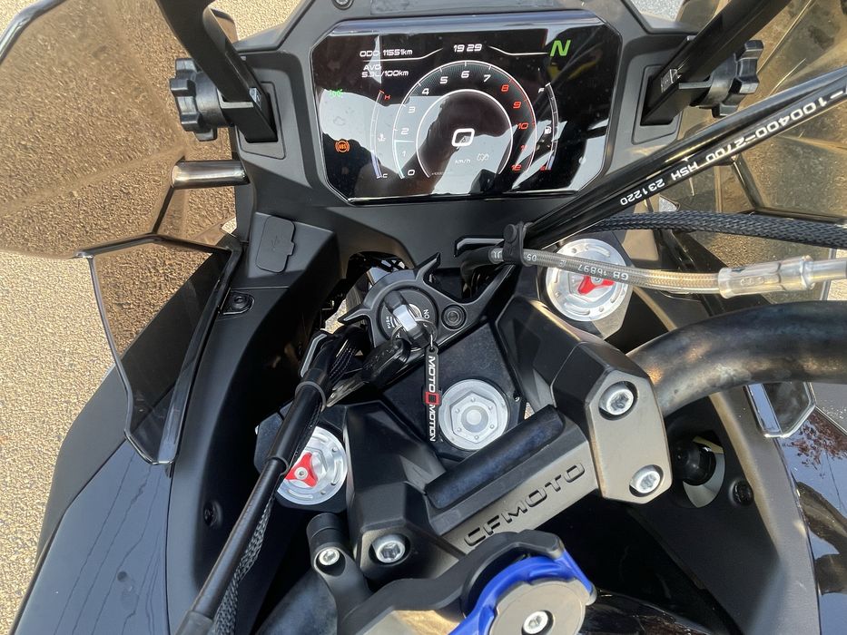 Vânzare motocicletă CFmoto 700MT