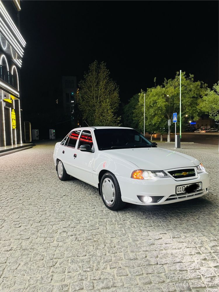 Nexia 1.6 avtomat sotiladi