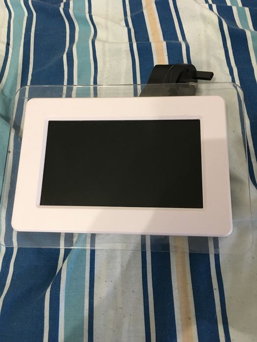 Ramă electronică               .