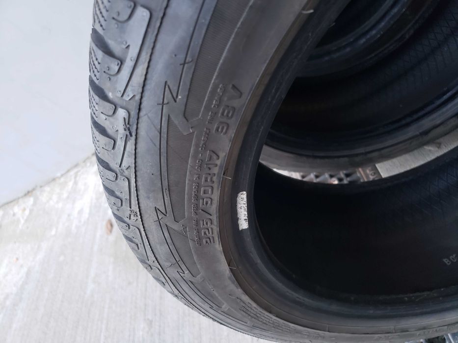 225 50 17, Зимни гуми Good Year