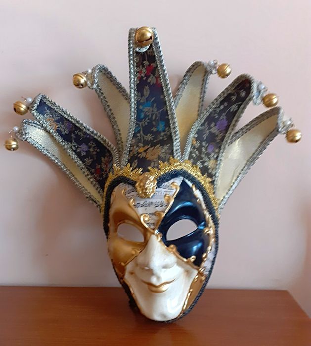 Венецианска маска