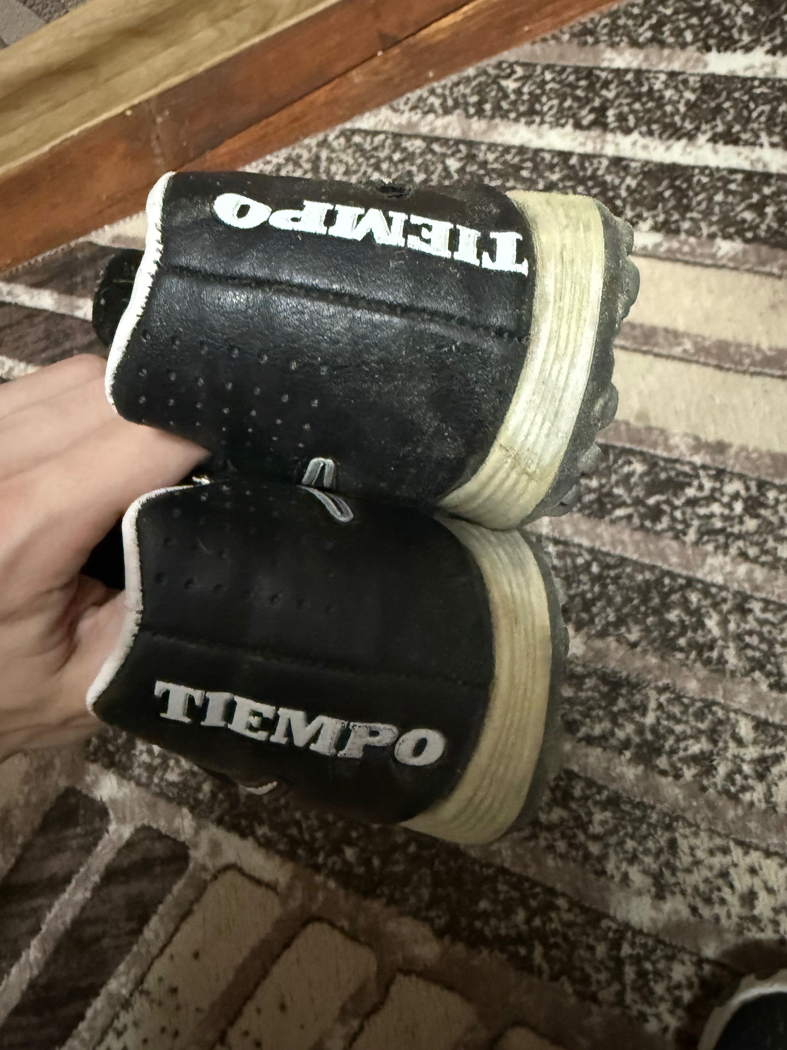 Футболни обувки.