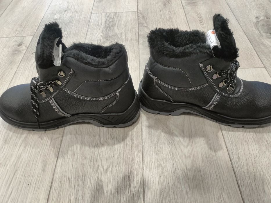 Зимние рабочие ботинки