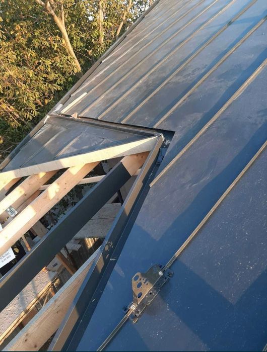 Reparații Acoperișuri urgente